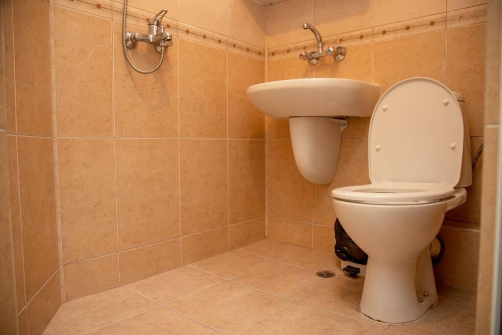 Convenient 1-Bedroom Flat Next To Harmanite Beach Созопол Екстериор снимка