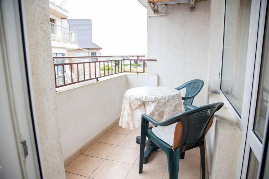 Convenient 1-Bedroom Flat Next To Harmanite Beach Созопол Екстериор снимка